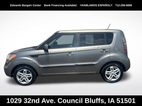 Used 2011 Kia Soul + FWD image 4