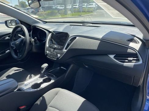 Used 2023 Chevrolet Malibu LT FWD image 28