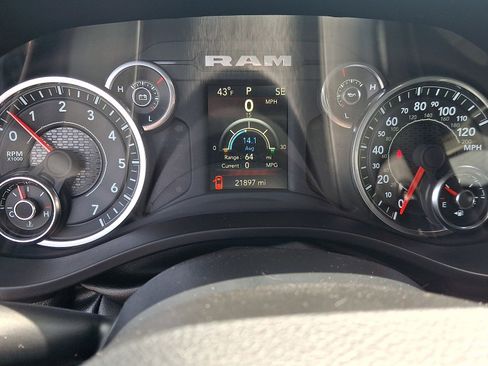 Used 2023 RAM 1500 Big Horn AWD/4WD image 18