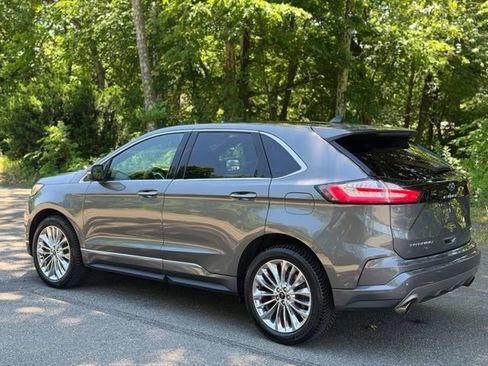 Used 2022 Ford Edge Titanium w/ Equipment Group 301A AWD/4WD image 6