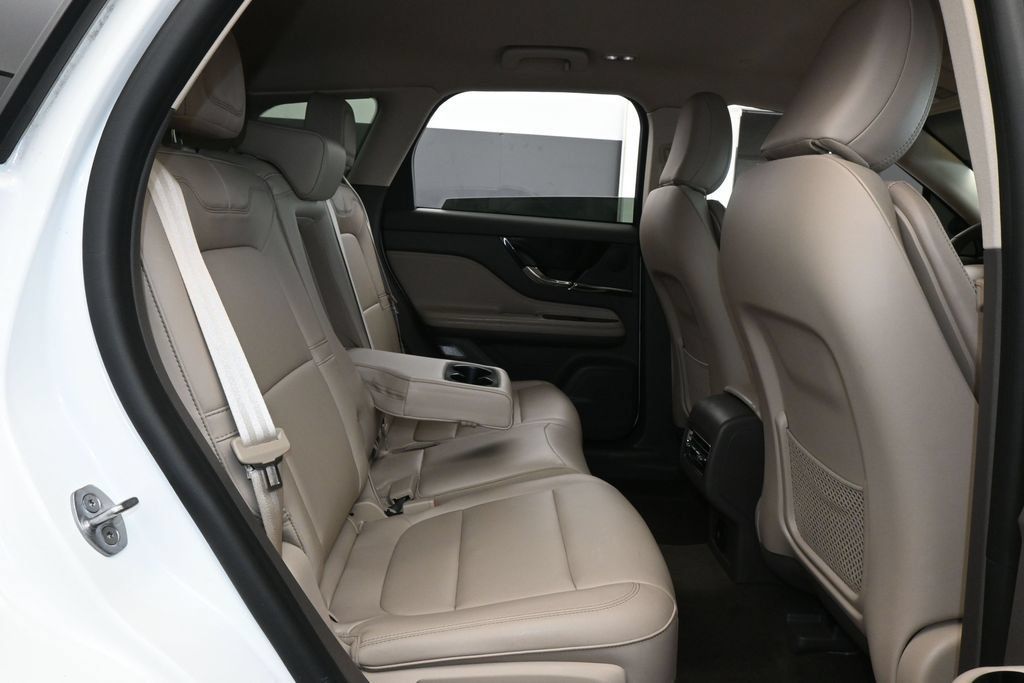 Used 2023 Lincoln Corsair FWD image 41