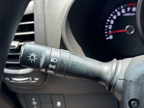 Used 2019 Kia Soul FWD image 24