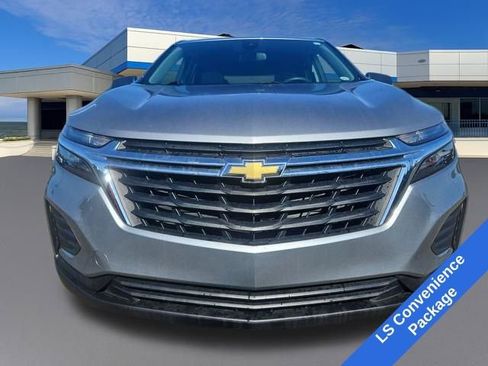 Used 2023 Chevrolet Equinox LS w/ LS Convenience Package image 9