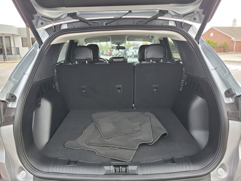 Used 2024 Ford Escape SE w/ Class II Trailer Tow Package FWD image 7