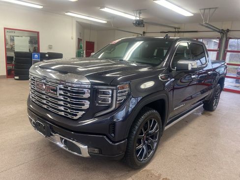 Used 2022 GMC Sierra 1500 Denali image 3