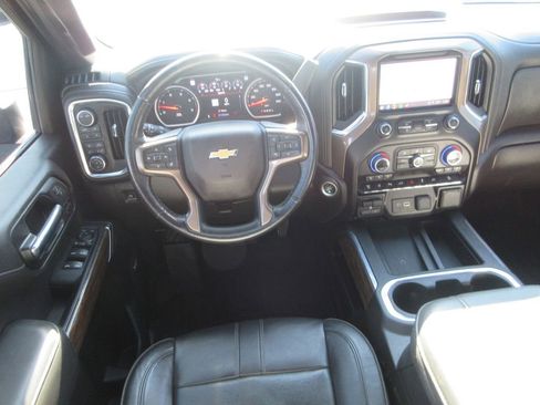 Used 2023 Chevrolet Silverado 2500 High Country w/ Z71 Off-Road Package image 18