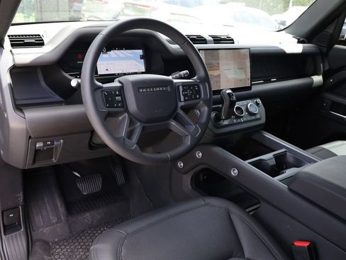 Used 2025 Land Rover Defender 90 S AWD/4WD image 15