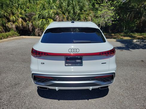 Used 2025 Audi Q5 Premium Plus AWD/4WD image 5