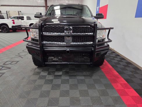 Used 2017 RAM 2500 Tradesman w/ Chrome Appearance Group AWD/4WD image 16