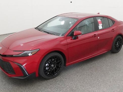 New 2026 Toyota Camry SE image 1