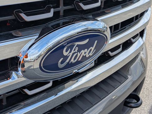 New 2026 Ford F250 King Ranch w/ FX4 Off-Road Package image 6