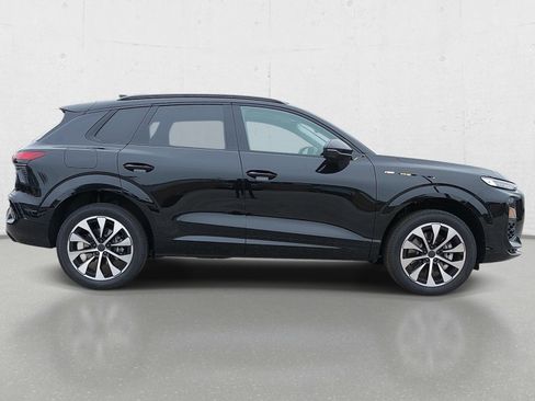 New 2026 Audi Q3 quattro 2.0T AWD/4WD image 4