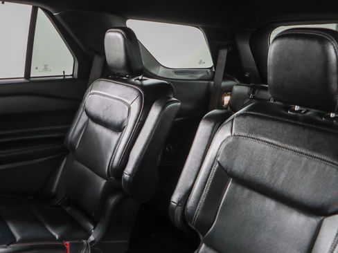 Used 2020 Ford Explorer Limited w/ Class III Trailer Tow Package image 24