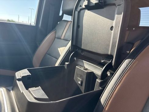 Used 2021 Chevrolet Silverado 2500 LTZ w/ Carhartt Edition AWD/4WD image 28