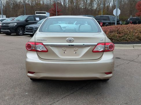 Used 2013 Toyota Corolla LE image 7