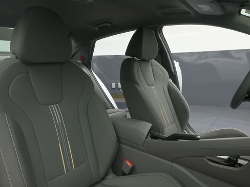 Certified 2025 Hyundai Elantra Sport FWD image 13