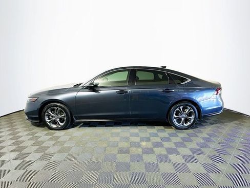 Used 2023 Honda Accord EX image 5
