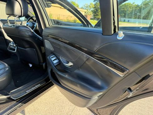 Used 2016 Mercedes-Benz S 550 Sedan image 12