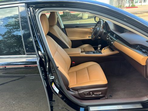 Used 2017 Lexus ES 350 image 16