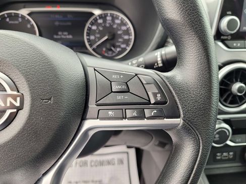 Used 2024 Nissan Sentra SV FWD image 23