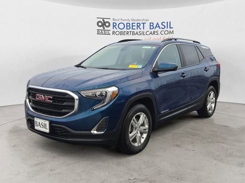 Used 2021 GMC Terrain SLE w/ Driver Convenience Package image 1