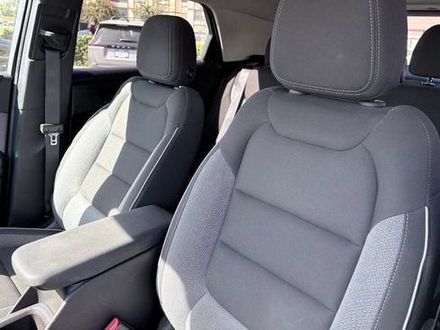 Used 2025 Chevrolet TrailBlazer LT FWD image 10