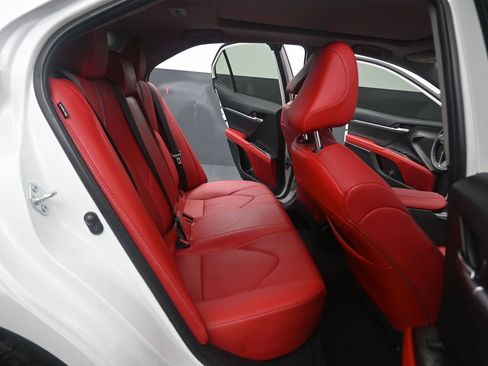 Used 2023 Toyota Camry XSE image 13