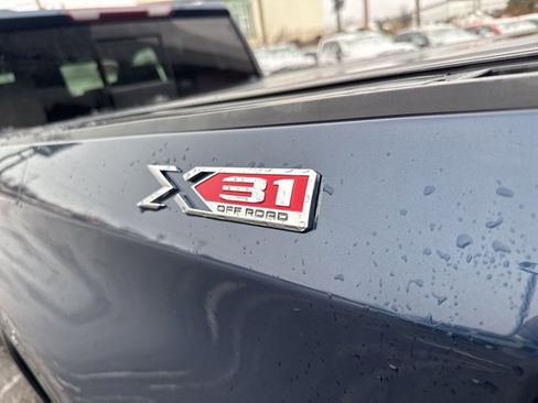 Used 2021 GMC Sierra 1500 Elevation w/ Preferred Package image 6