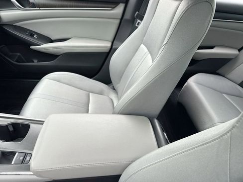 Used 2019 Honda Accord EX image 21