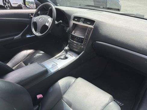 Used 2013 Lexus IS 250C RWD image 13