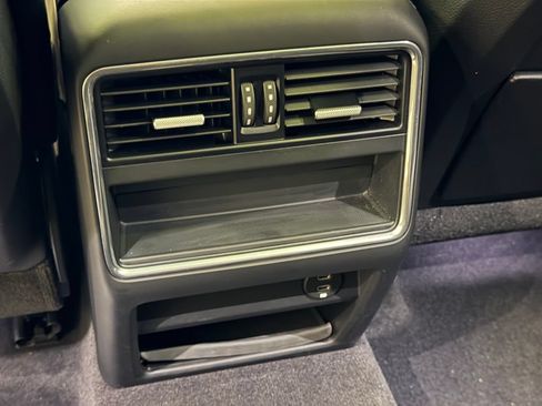 Certified 2021 Porsche Cayenne Coupe AWD/4WD image 24
