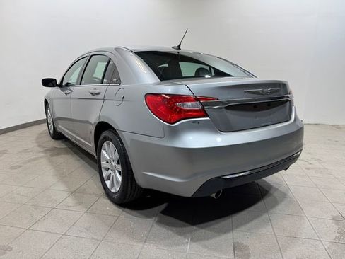 Used 2014 Chrysler 200 Limited image 4