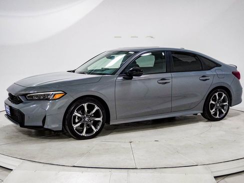 Used 2025 Honda Civic Sport Touring image 4