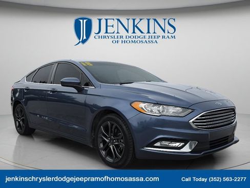 Used 2018 Ford Fusion SE w/ Equipment Group 201A FWD image 12