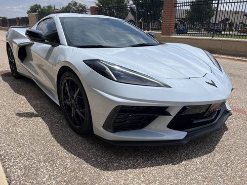 Used 2020 Chevrolet Corvette Stingray Premium Cpe w/ 3LT Preferred Equipment Group RWD image 7