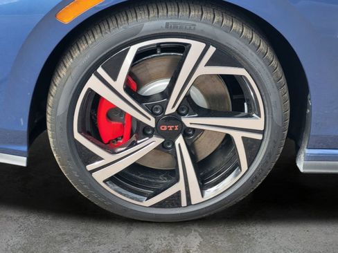 New 2026 Volkswagen GTI SE FWD image 19