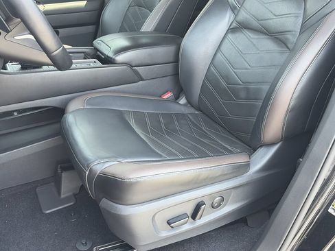 Certified 2022 Nissan Pathfinder Platinum w/ Cargo Package FWD image 20