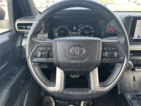 Used 2025 Toyota 4Runner TRD Sport image 18