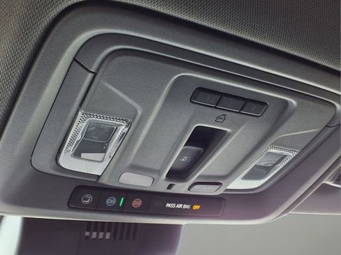 Used 2024 GMC Sierra 1500 SLT w/ SLT Premium Plus Package image 17