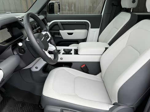 Certified 2025 Land Rover Defender 90 S image 11