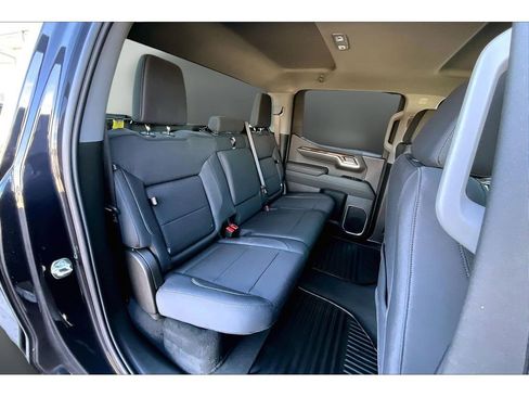 New 2026 GMC Sierra 1500 Elevation image 10