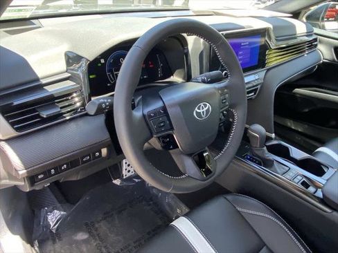 Certified 2026 Toyota Camry SE FWD image 21