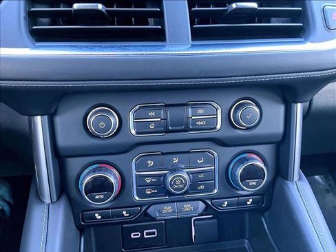 Certified 2024 Chevrolet Suburban Z71 w/ Luxury Package image 22