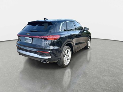 Used 2025 Audi Q5 Premium Plus w/ Premium Plus AWD/4WD image 8