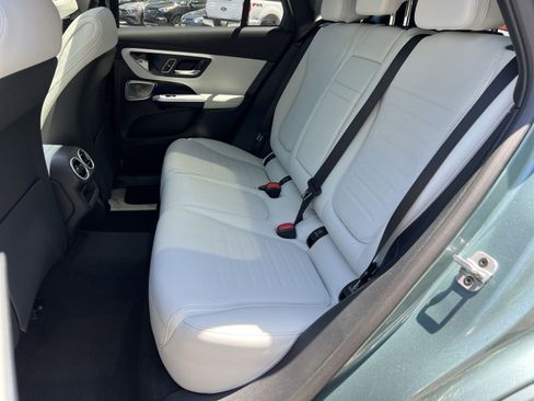 New 2026 Mercedes-Benz GLC 300 4MATIC image 30