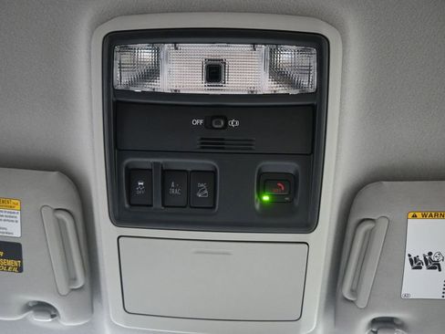Used 2024 Toyota 4Runner SR5 AWD/4WD image 21