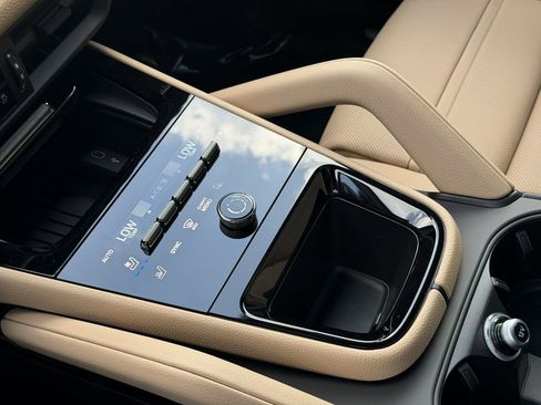 New 2026 Porsche Cayenne Coupe AWD/4WD image 26