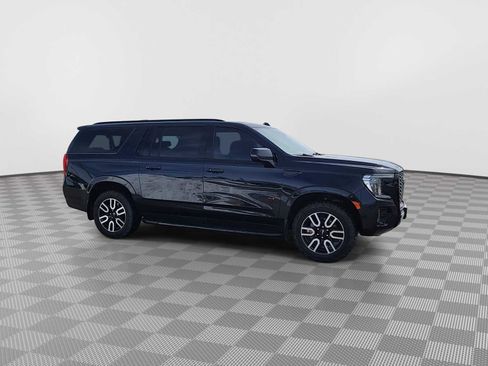 Used 2022 GMC Yukon XL AT4 w/ Max Trailering Package AWD/4WD image 9