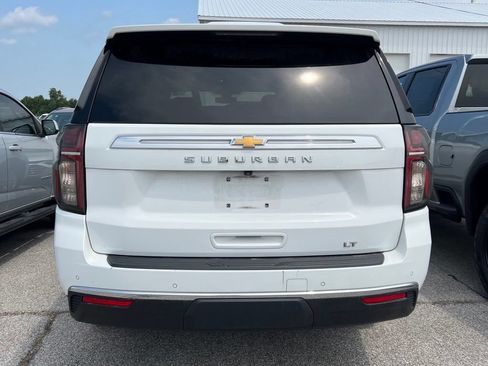 Used 2021 Chevrolet Suburban LT w/ Luxury Package AWD/4WD image 5