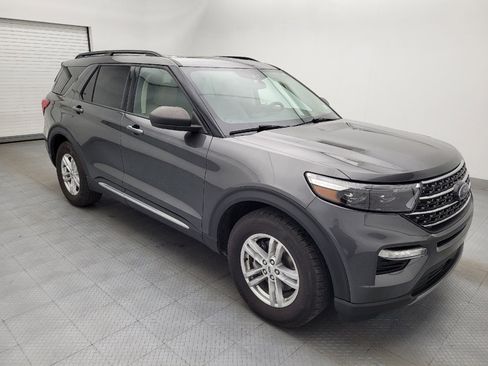 Used 2020 Ford Explorer XLT w/ Equipment Group 202A image 11